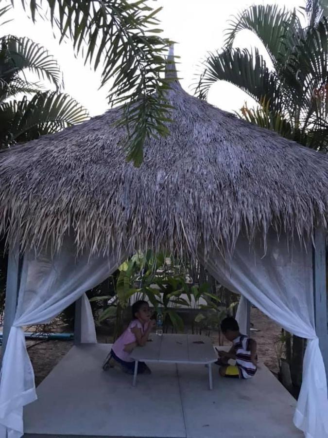 Tinna Resort Ban Nong Mai Ngam Exteriör bild
