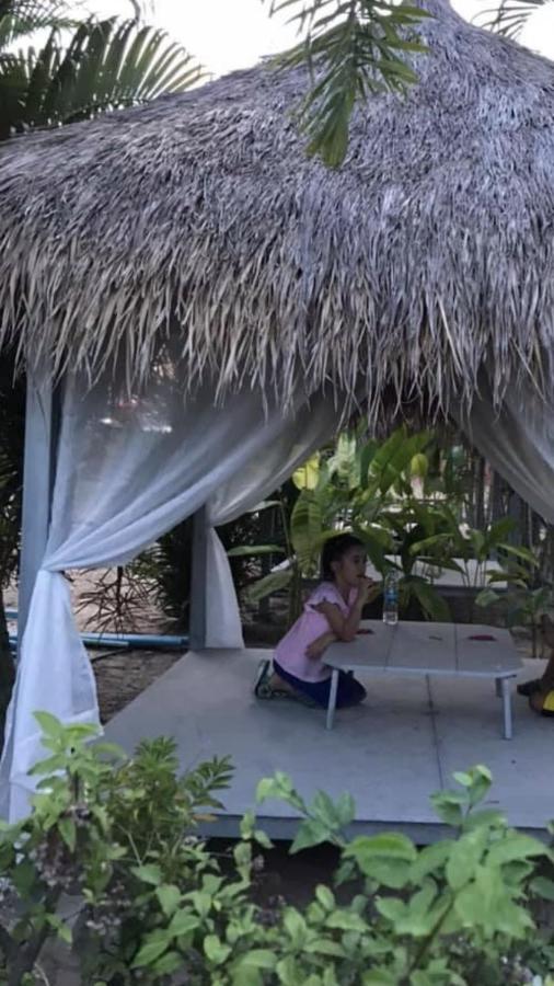 Tinna Resort Ban Nong Mai Ngam Exteriör bild