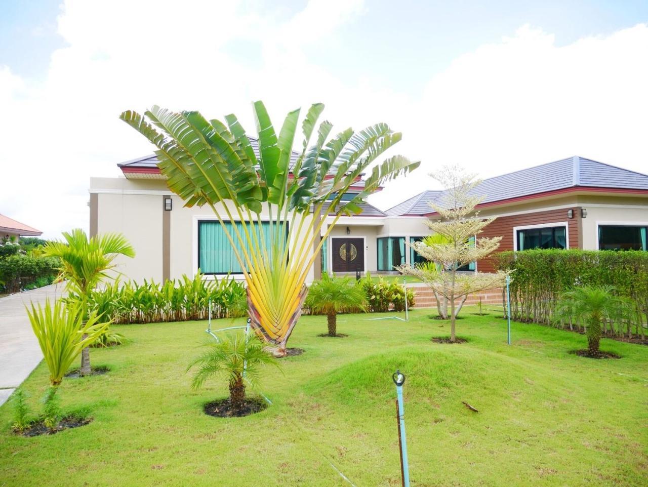 Tinna Resort Ban Nong Mai Ngam Exteriör bild