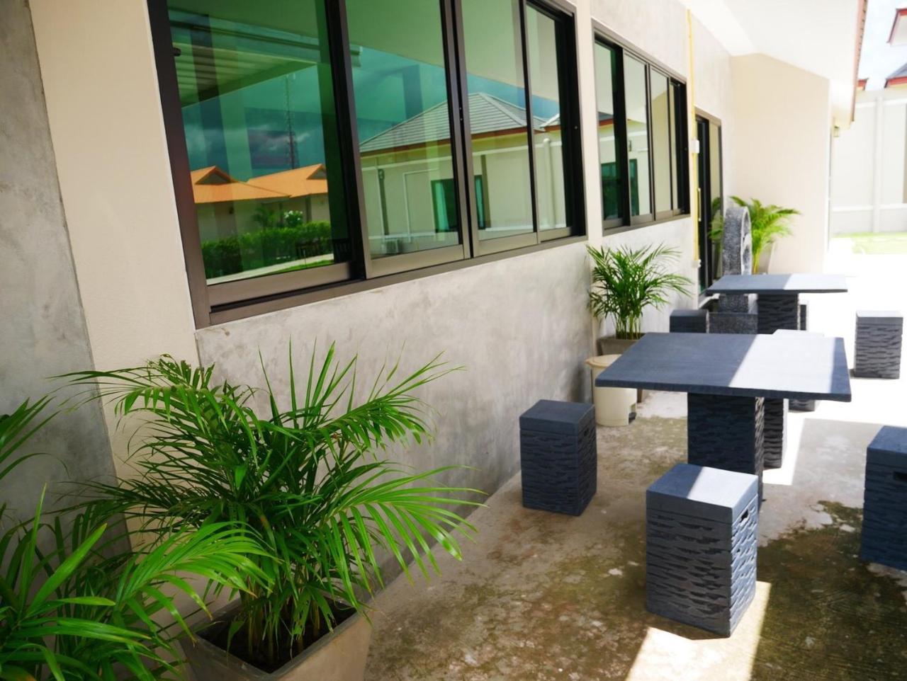 Tinna Resort Ban Nong Mai Ngam Exteriör bild
