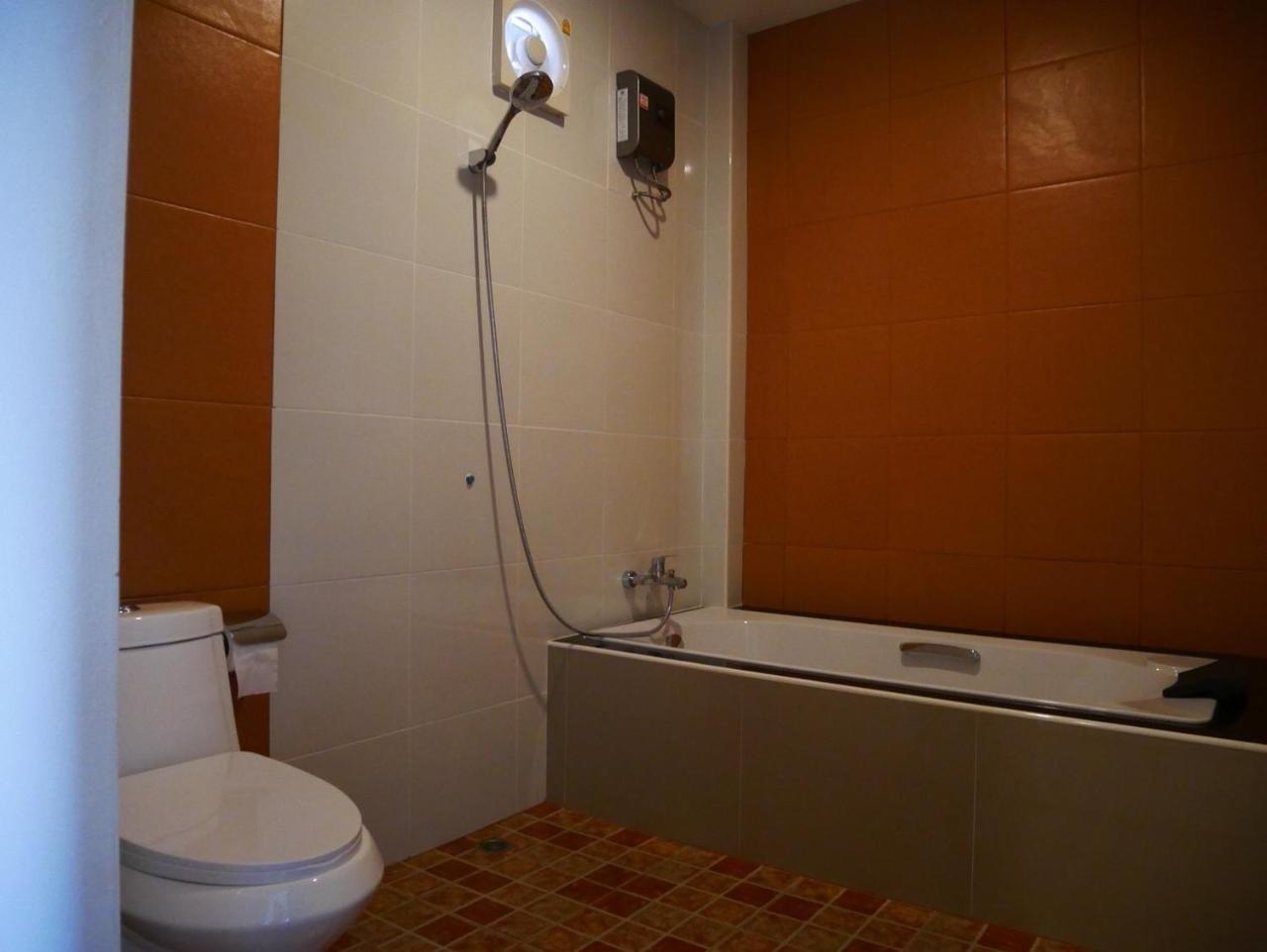 Tinna Resort Ban Nong Mai Ngam Exteriör bild